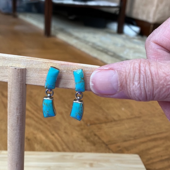 Gorgeous VINTAGE Turquoise and Silver Earrings - Picture 9 of 13